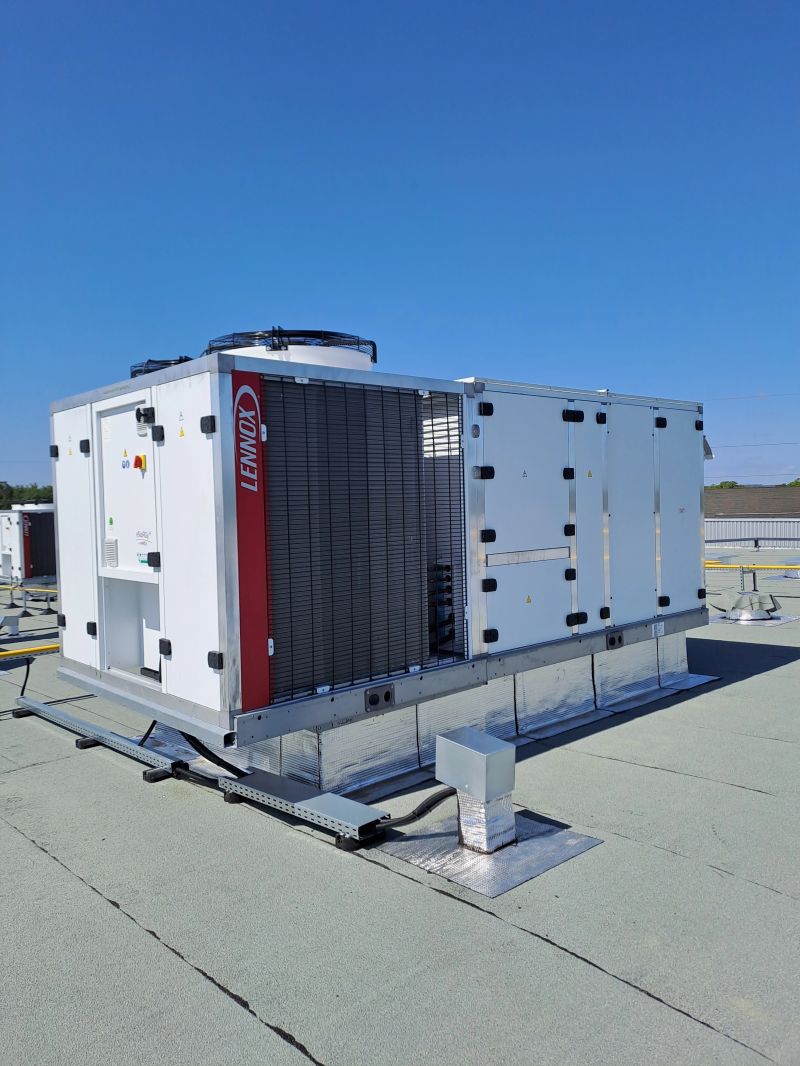 Six Rooftop Units Commissioned for High-Precision Aerospace Paint Reprocessing Facility