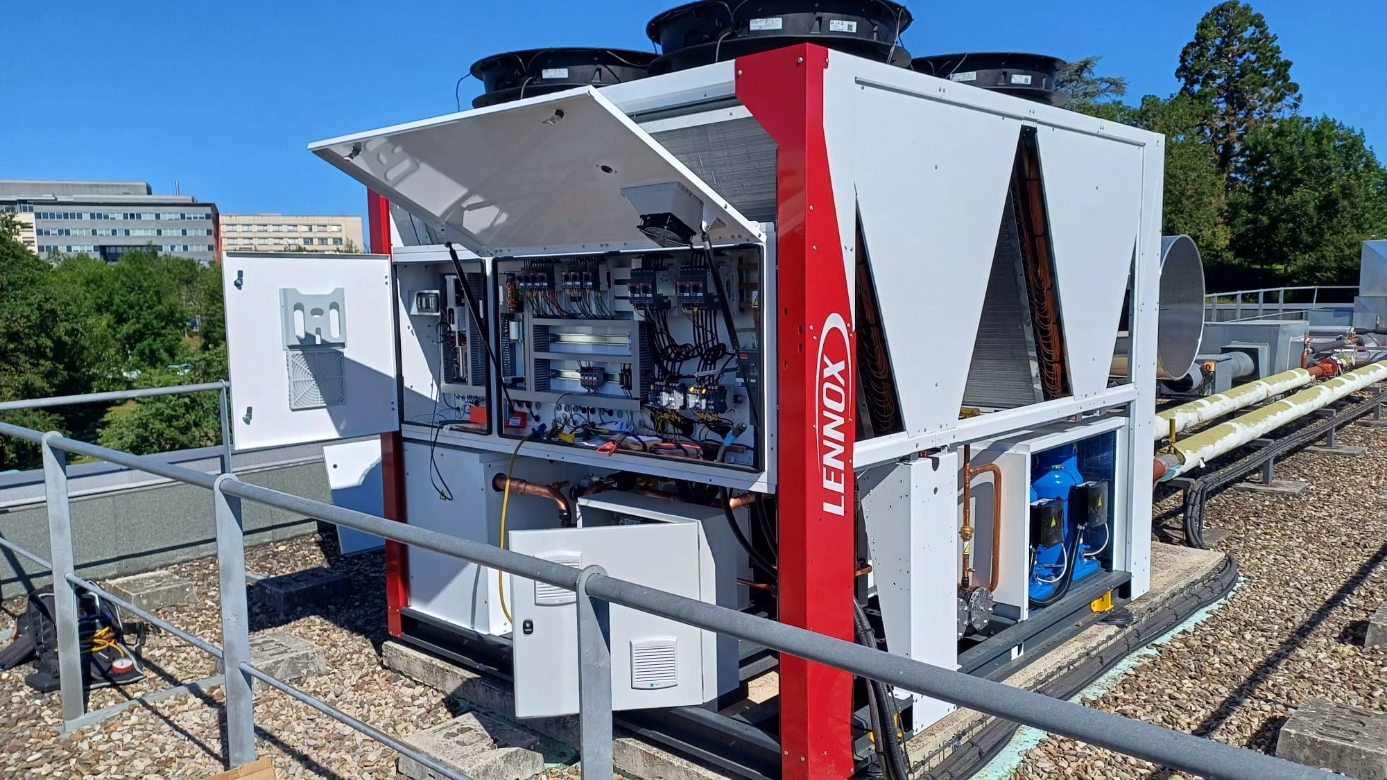Hydronic Heat Pump Delivers Year-Round Comfort for Public Health Facility in Rodez