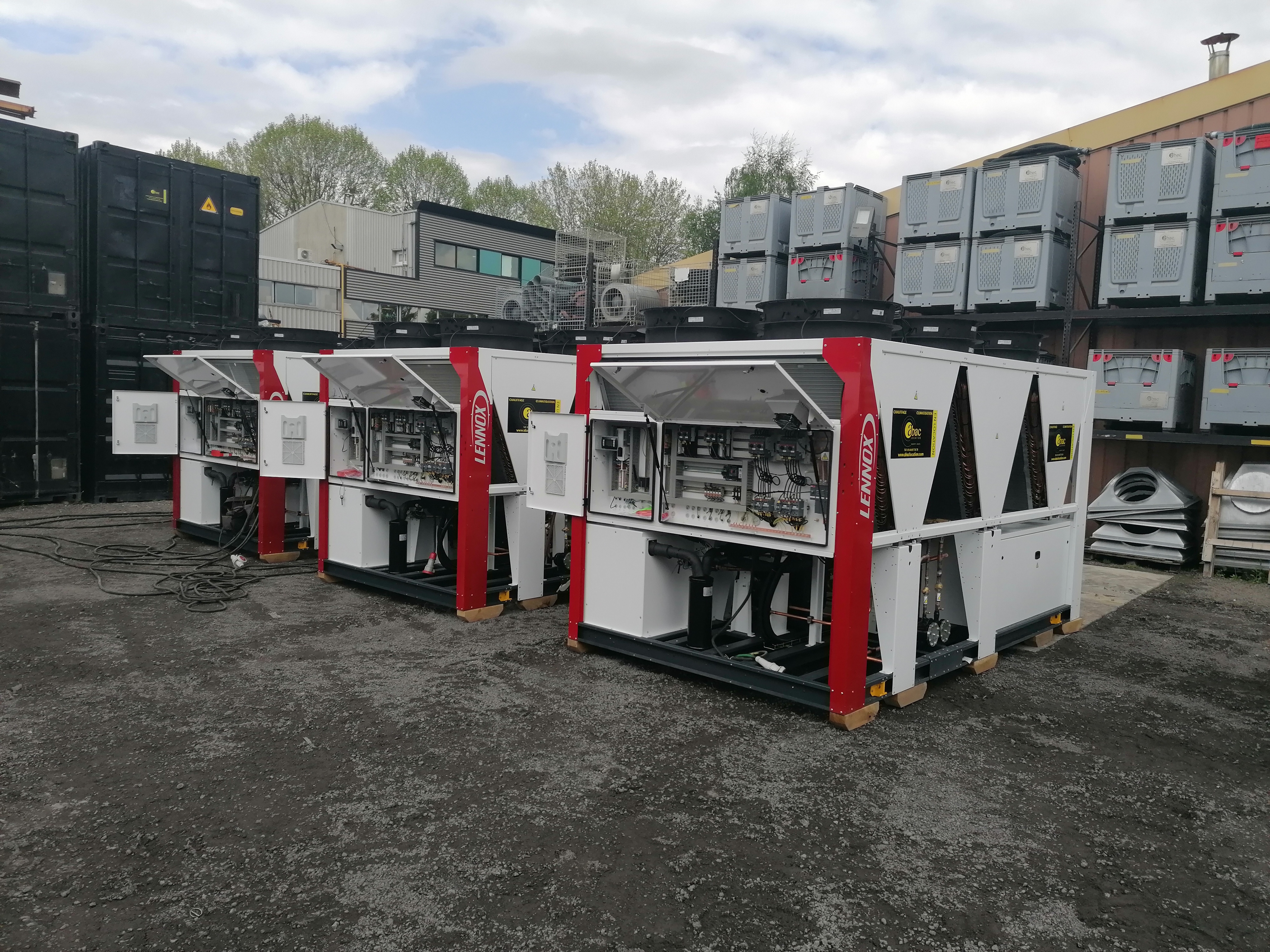 Eco-Friendly Climate Control for Seasonal Events | Redge ECOMFORT R32