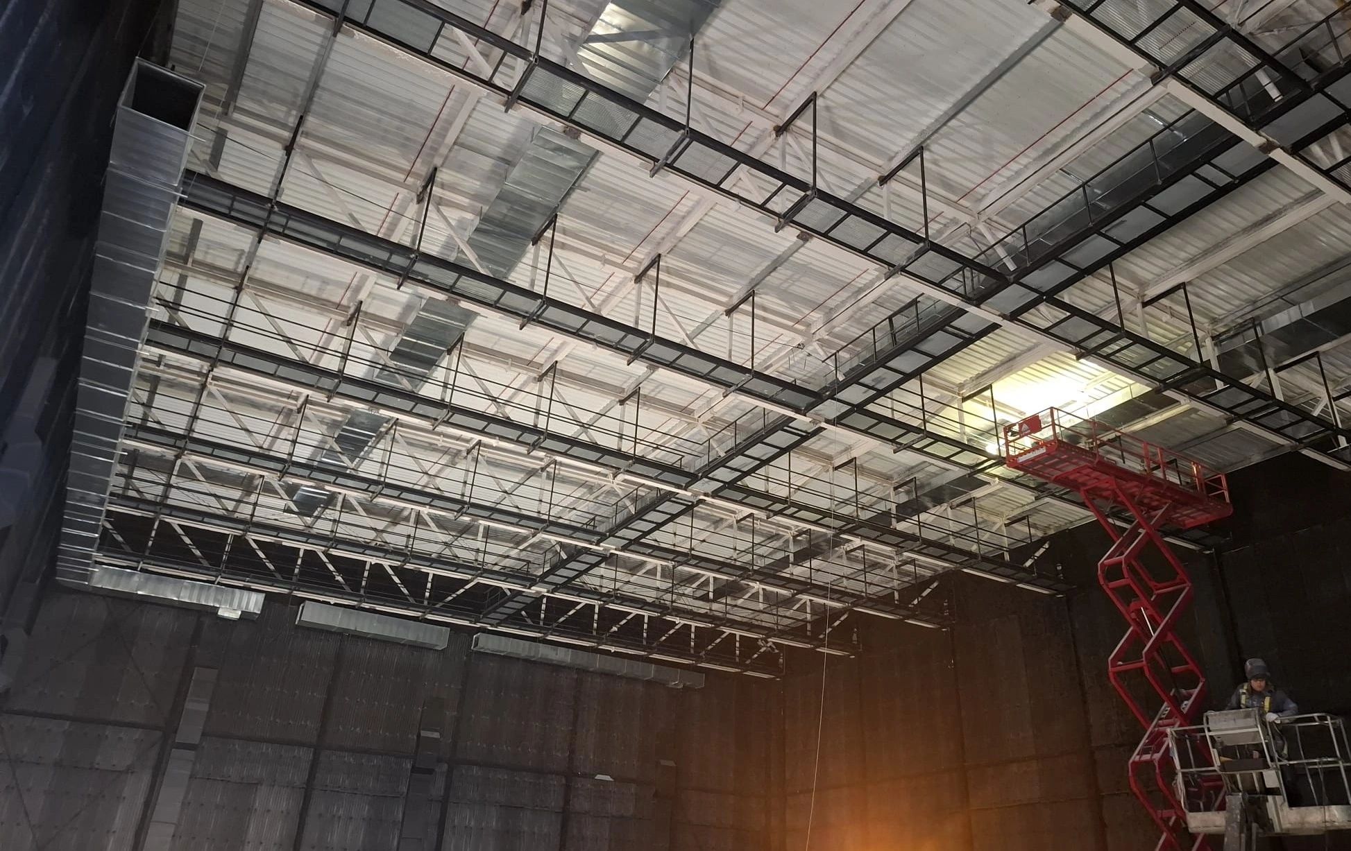 High-Capacity Climate Control for TV Studios | Redge EVIO Rooftop HVAC